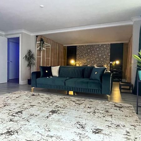 The Exclusive Jacuzzi Apartment Birmingham Esterno foto