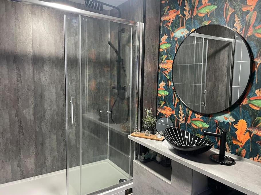 The Exclusive Jacuzzi Apartment Birmingham Esterno foto