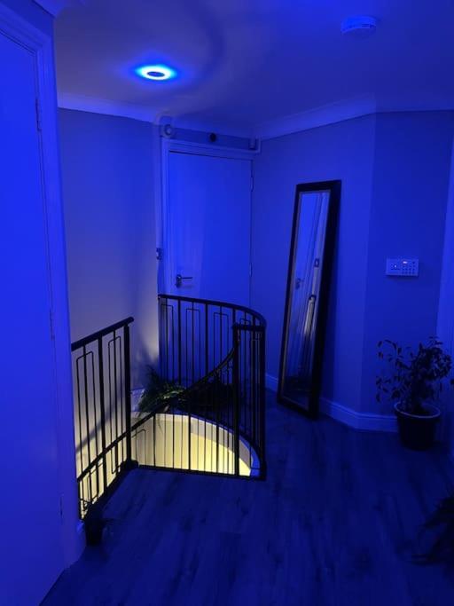 The Exclusive Jacuzzi Apartment Birmingham Esterno foto